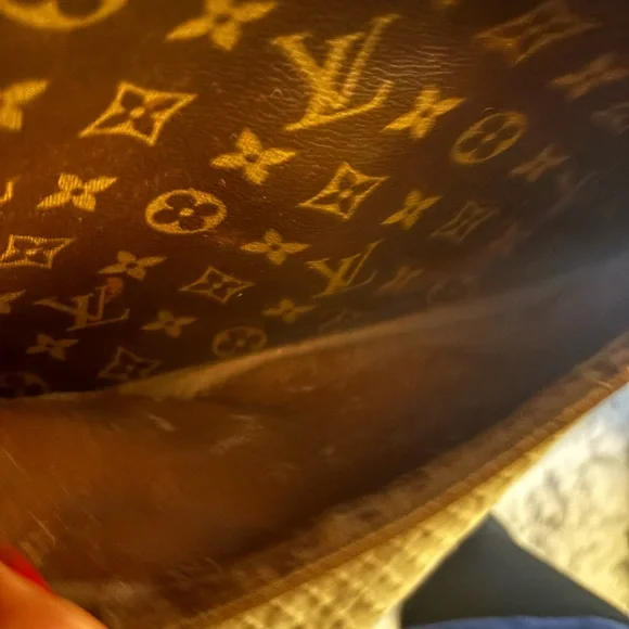 Luxury Brown Monogram Crossbody Bag - Picture 3 of 10